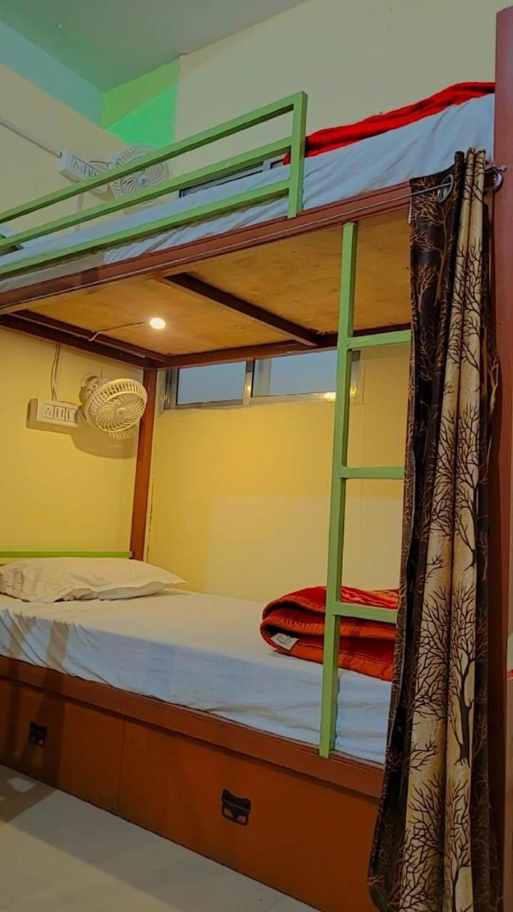 Baba'S Rishikesh Hostel Exterior photo